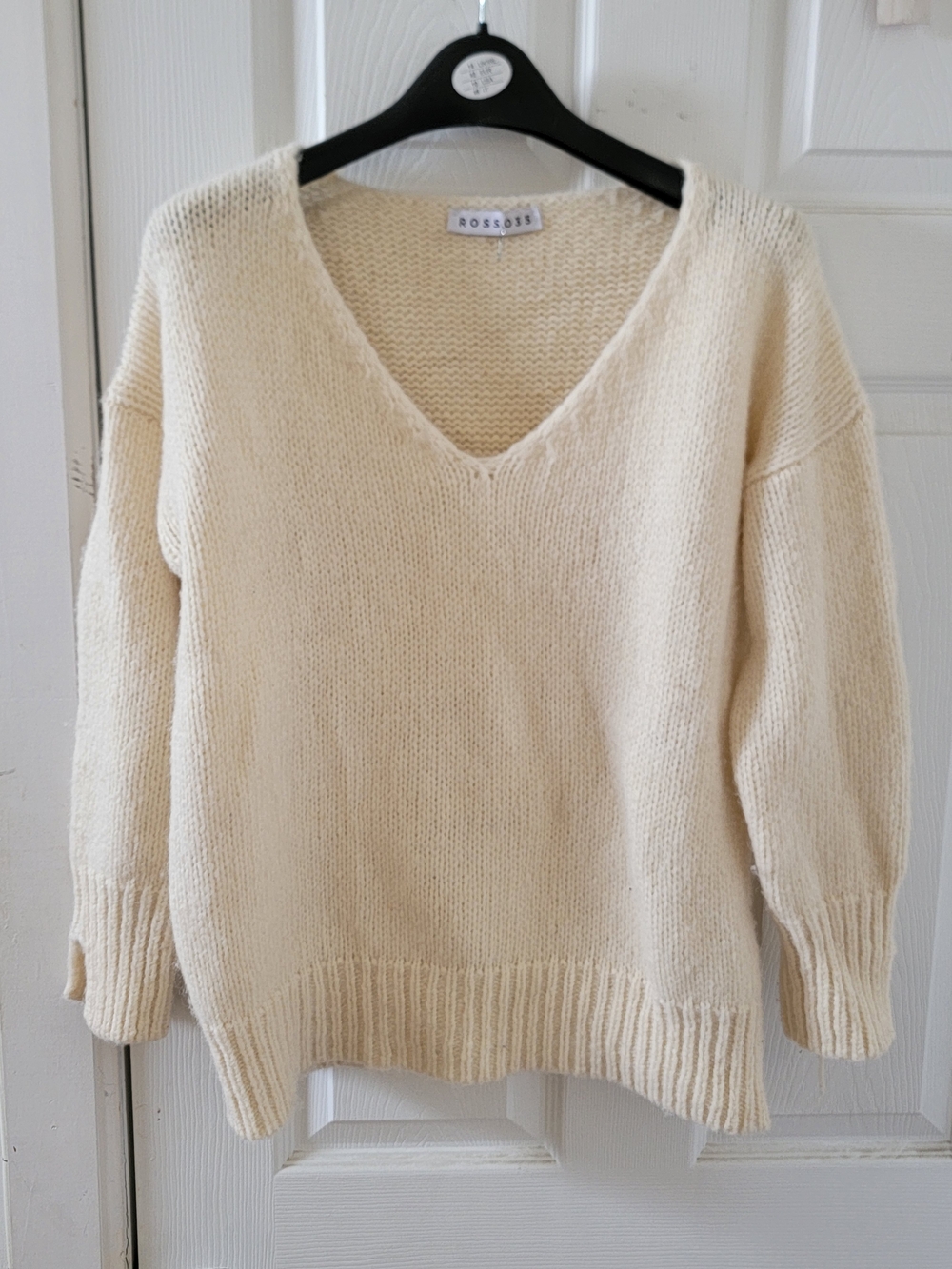 Rosso35 Italy Alpaca Wool Cream V-Neck Knit Sweater